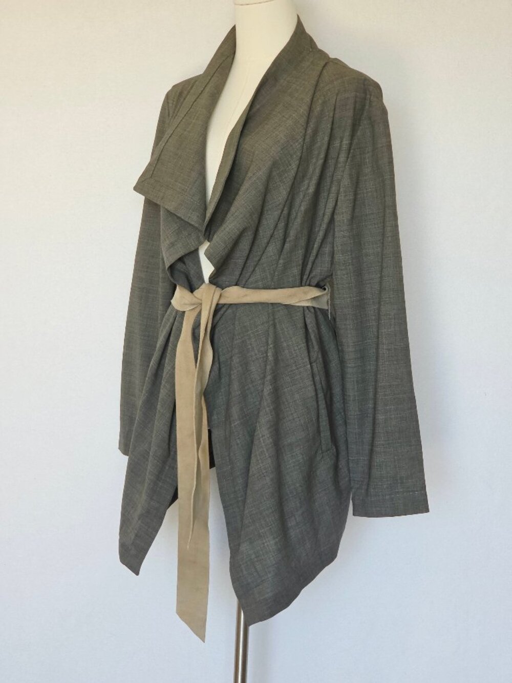 PIAZZA SEMPIONE Made in Italy Wool Leather Belt Draped Wrap Jacket Grey